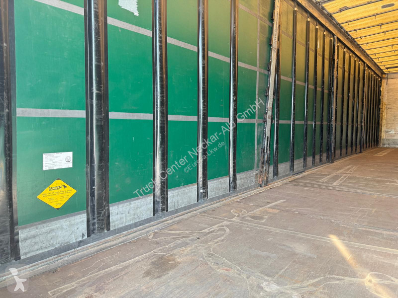 نصف مقطورة Schmitz Cargobull   3 Achs Mega...