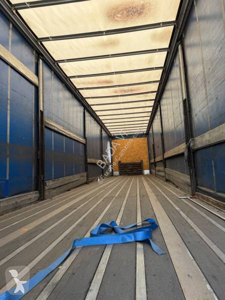نصف مقطورة Fruehauf