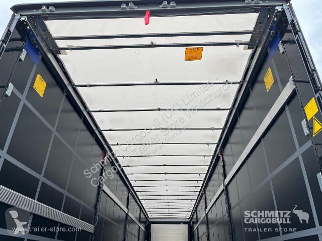 نصف مقطورة Schmitz Cargobull Curtainsider...