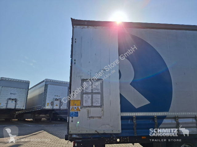 نصف مقطورة Schmitz Cargobull Curtainsider Coil...