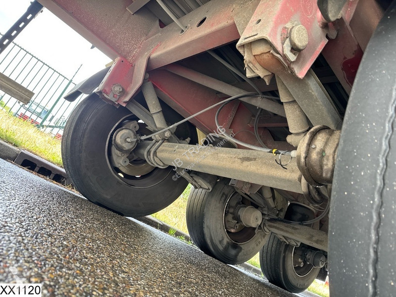 Fruehauf Tautliner semi-trailer
