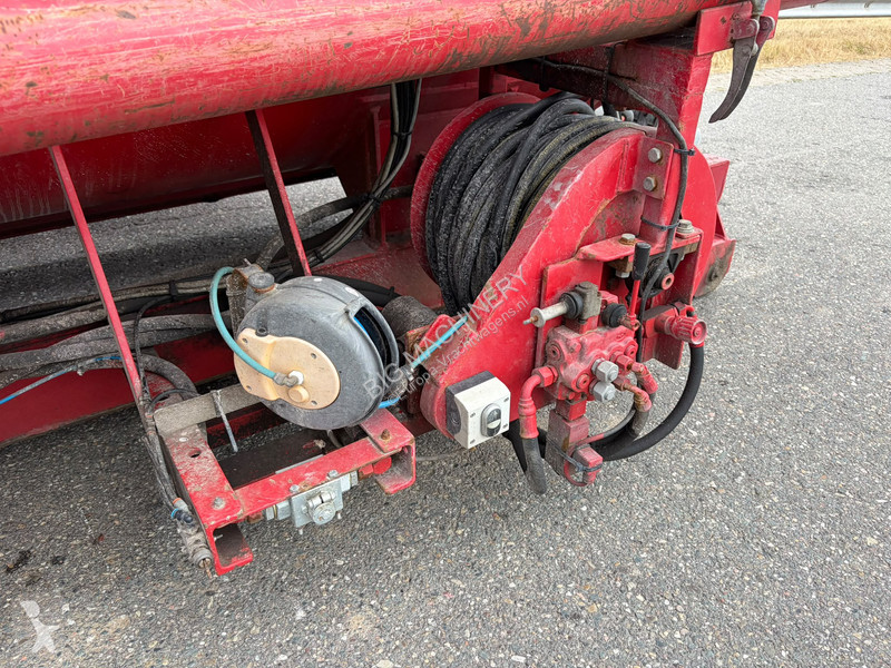 Uitrusting voor vrachtwagens  Twint Vacuum tank