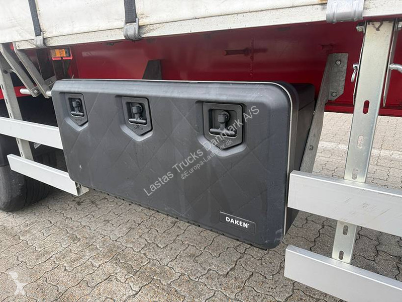 Návěs  4 axle Curtainsider / Planenauflieger