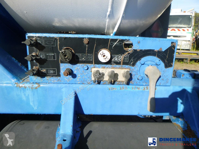 Semiremorca  Gas tank steel 49.7 m3 / 1 comp