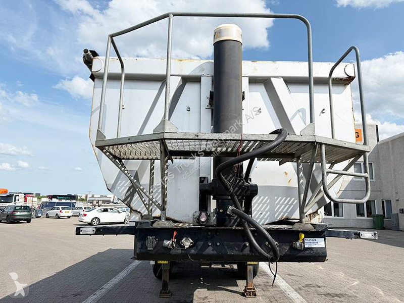 Полуприцеп HK  2 achse Tipper / 2 axle...