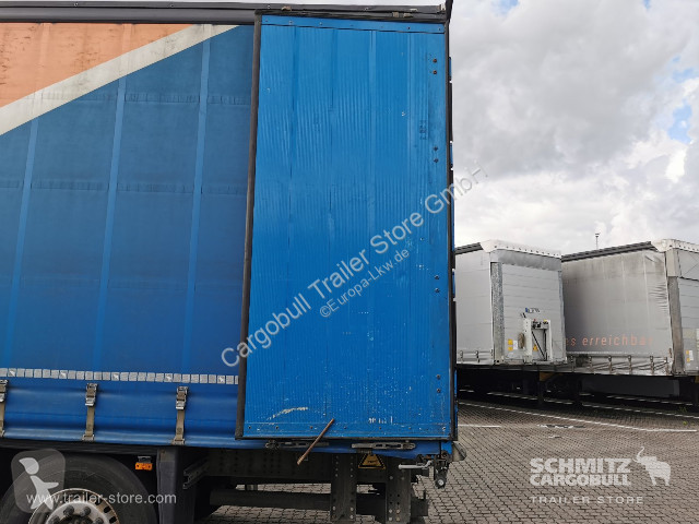Полуприцеп Schmitz Cargobull Curtainsider...