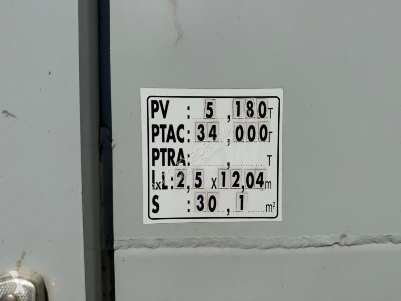 نصف مقطورة Fruehauf  BENALU