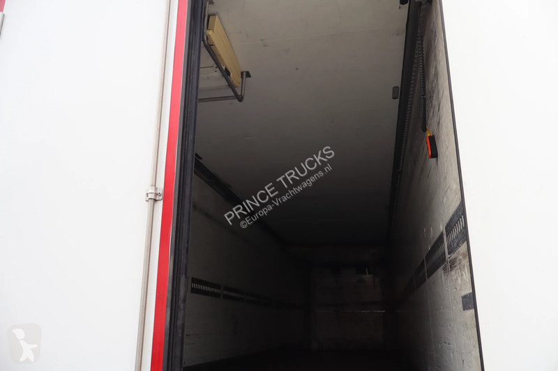 Semirremolque Schmitz Cargobull Carrier Vector...
