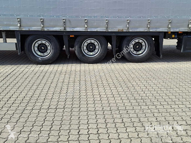نصف مقطورة Schmitz Cargobull Curtainsider Mega...