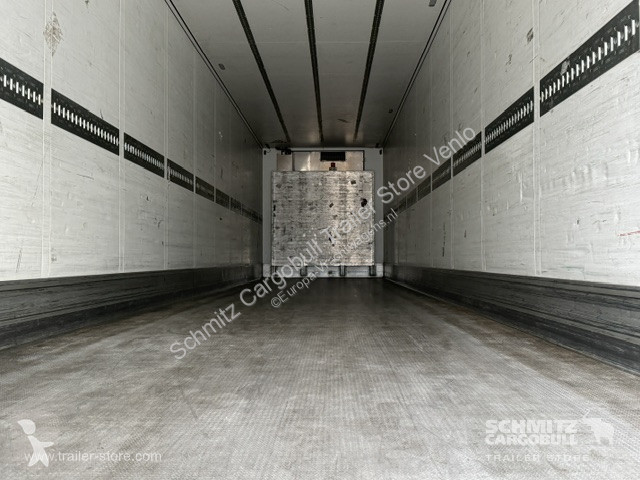 نصف مقطورة Schmitz Cargobull Tiefkühler Standard