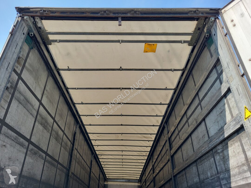Semirimorchio Schmitz Cargobull SCB*S3T