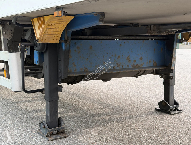 Schmitz Cargobull 20/LZG 20 STEERING AXLE DRUM...