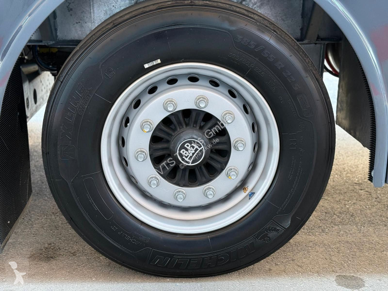 نصف مقطورة Pezzaioli SBA63 3.Stock *NEU*...