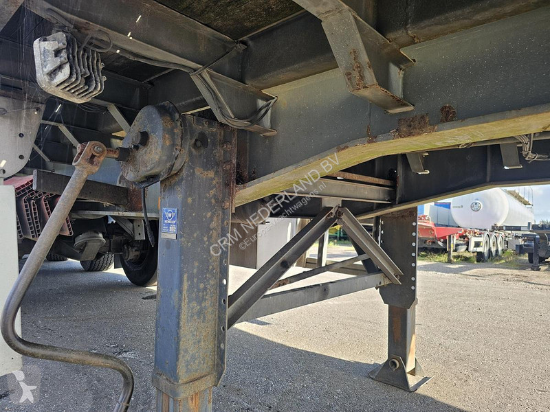 V02-STG-15-30 semi-trailer