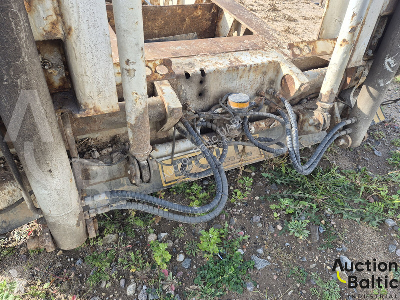 Doll S3L semi-trailer