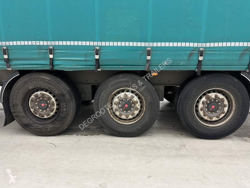 Fliegl Tautliner semi-trailer