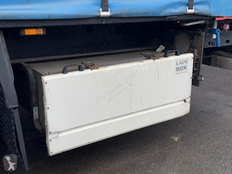 نصف مقطورة Krone Curtainsider/EDSCHA/Liftachse/Box