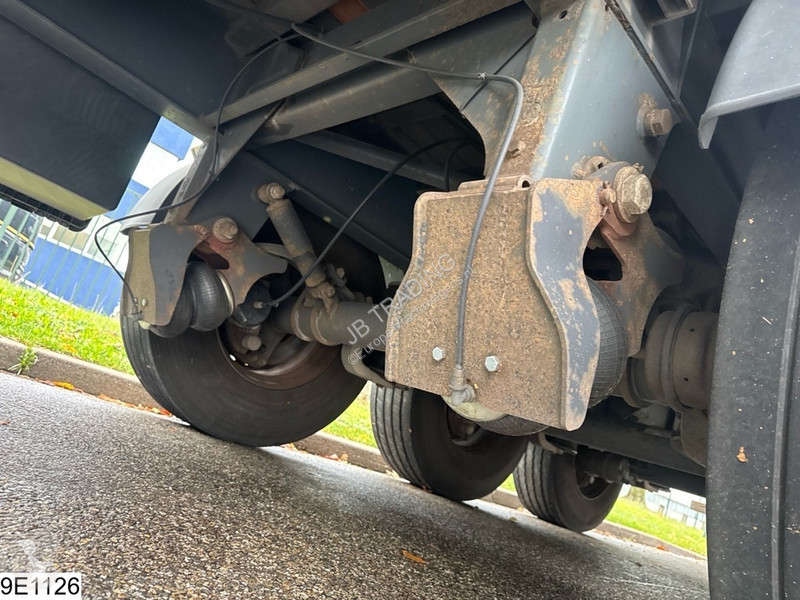 Fruehauf Tautliner Lift axle semi-trailer