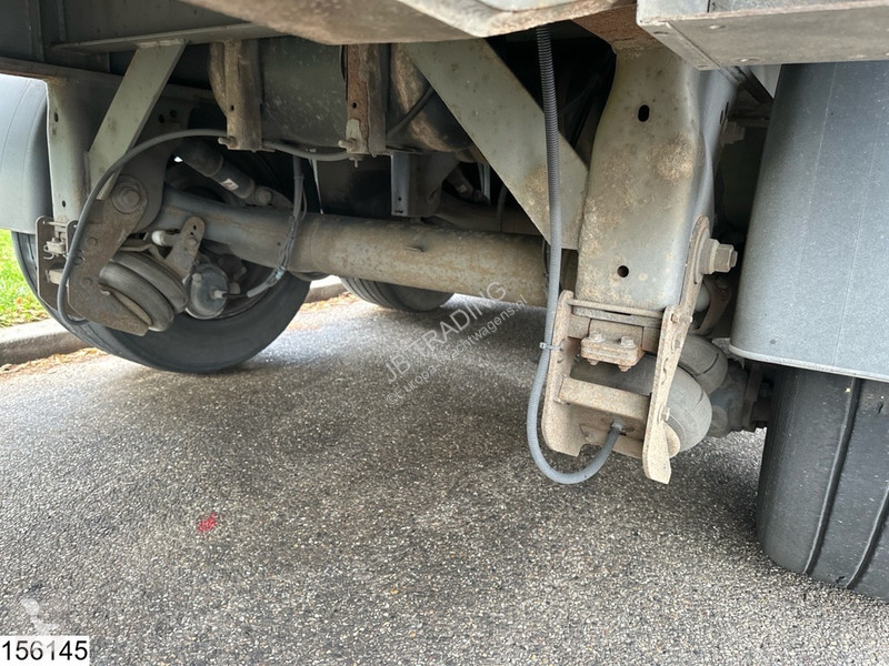 Félpótkocsi Lecitrailer Tautliner Lift axle