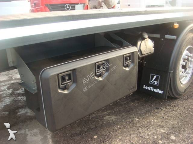 نصف مقطورة Lecitrailer NEUF DISPONIBLE SUR PARC...