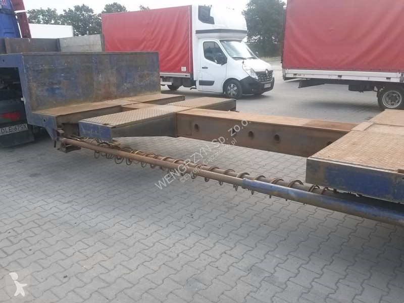 نصف مقطورة  NACZEPA 3 OSIOWA TYPU SEMI BROSHUIS