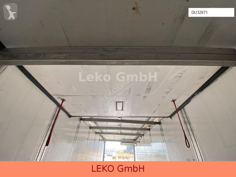 Semitrailer Merker Frappa  Doppelstock Vector...