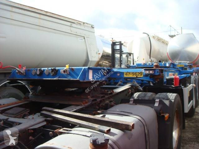 Semitrailer Fruehauf PORTE CONTAINER TIREUSE...