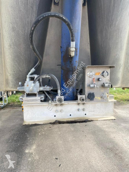 Semitrailer Benalu  Benalu