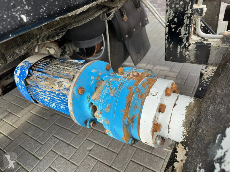 Semiremorca  F3.20 CEMENTDEKVLOER...