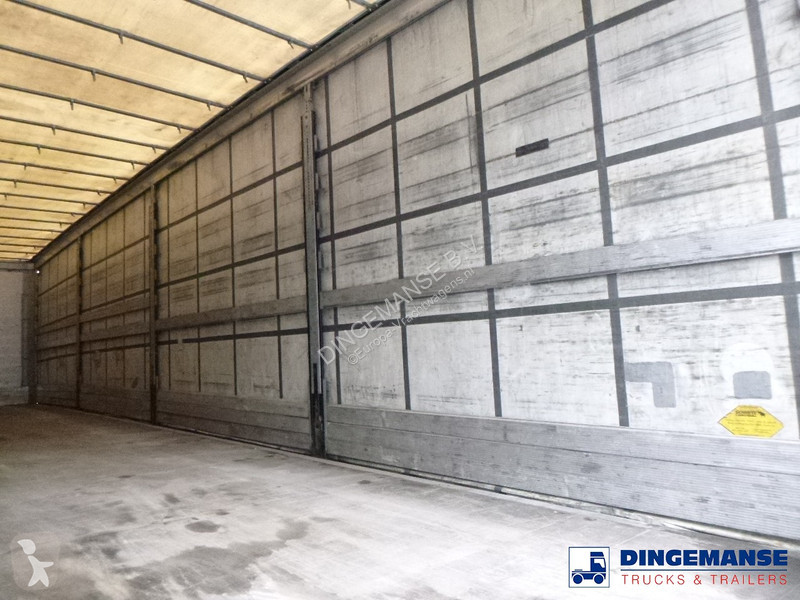 Semiremorca Schmitz Cargobull Curtain side Mega...