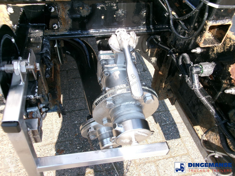Semiremorca Clayton Chemical tank inox 33 m3 /...