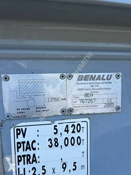 Semi remorque Benalu