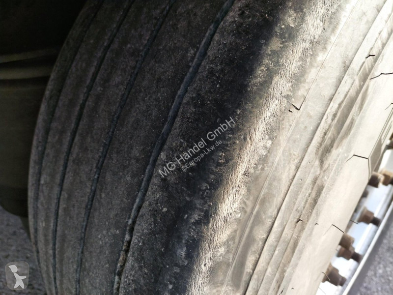 Semitrailer Krone SDK27 Kofferauflieger, Liftachse
