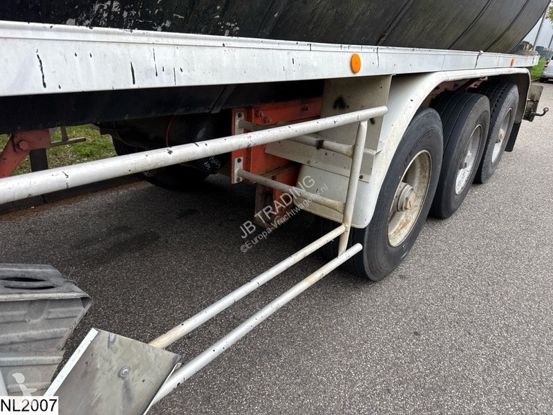 Semiremorca Fruehauf Bitum 31075 liter