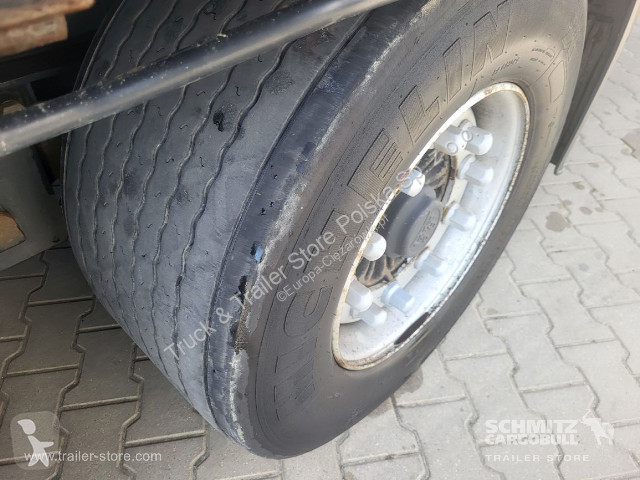 Semitrailer Wielton Schiebeplane Mega