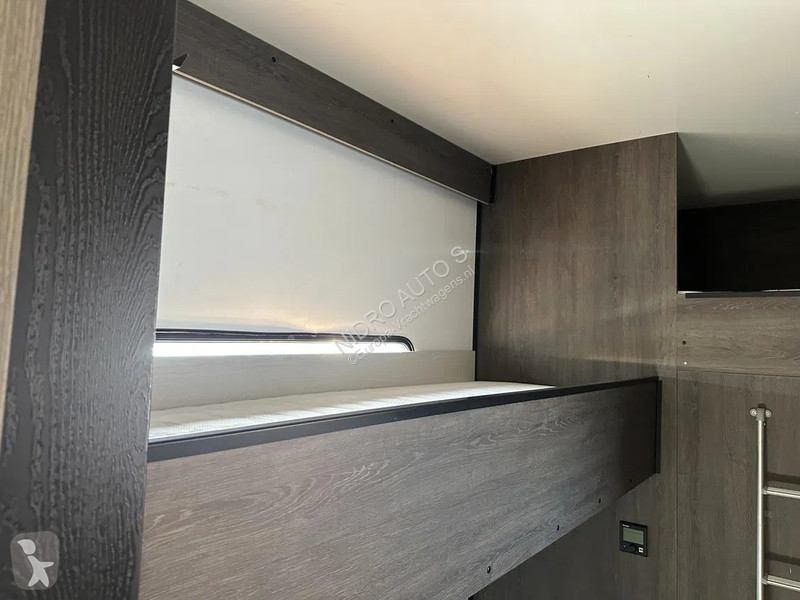 Oplegger  Camper 4x bed keuken douche toilet...