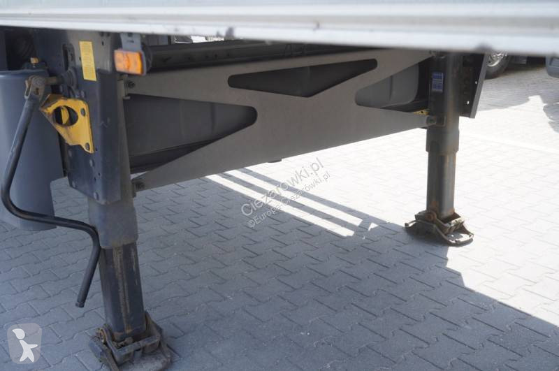 Semitrailer Schmitz Cargobull efrigerated...