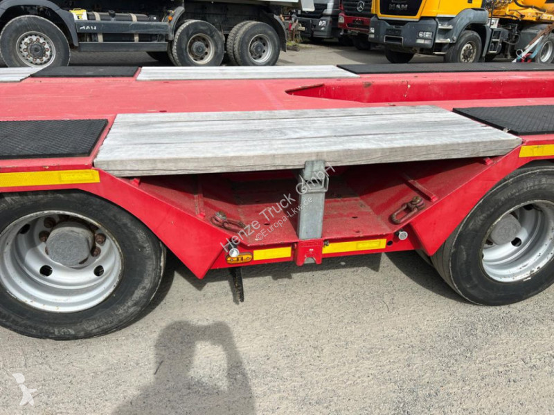 Semitrailer Goldhofer Satteltieflader STN-L 3...