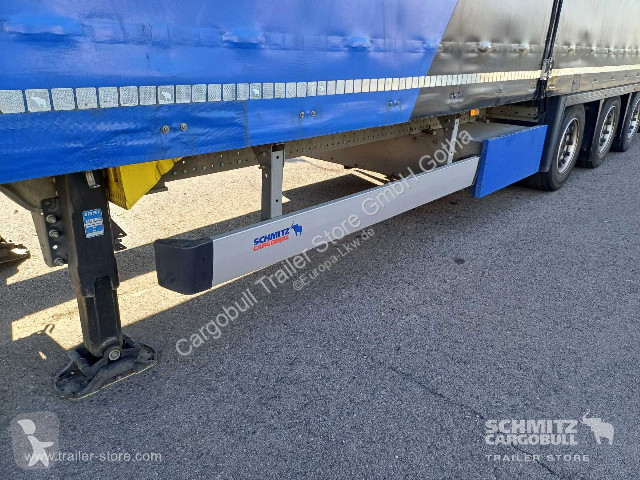 Semitrailer Schmitz Cargobull Curtainsider Mega...