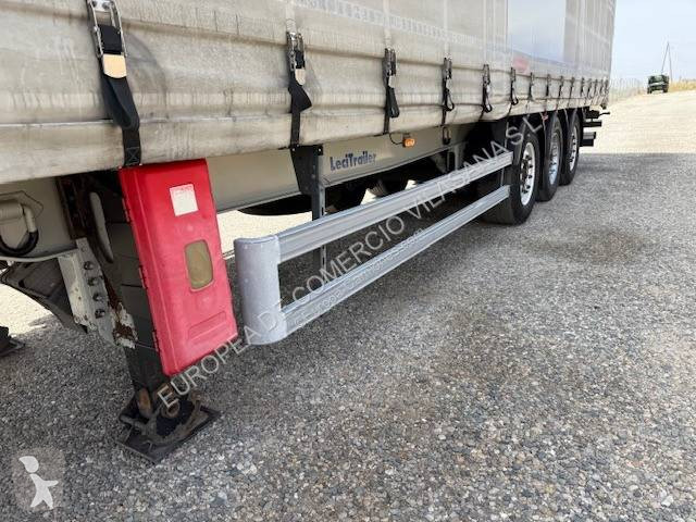Semiremorca Lecitrailer tauliner XL