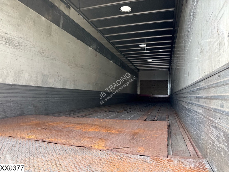 Semi reboque Fruehauf gesloten bak