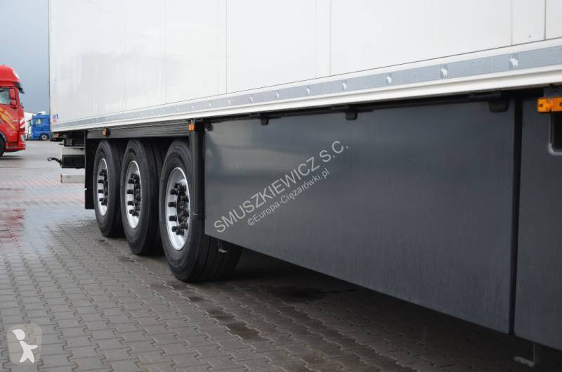 نصف مقطورة Schmitz Cargobull CHŁODNIA /...