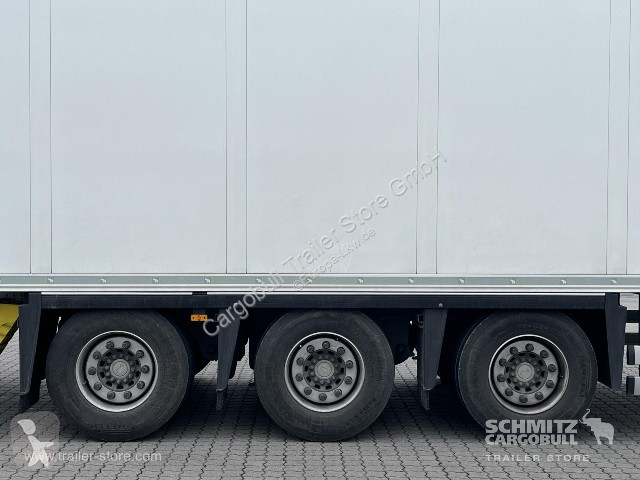 Semitrailer Schmitz Cargobull Tiefkühler Mega