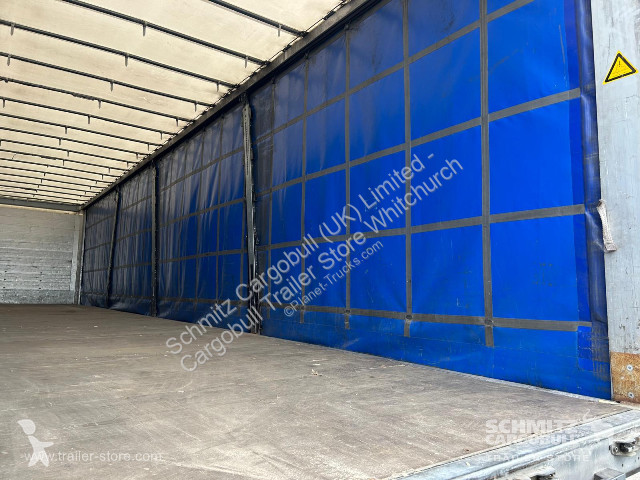 نصف مقطورة Schmitz Cargobull Curtainsider...