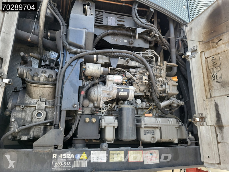 Semitrailer Chereau Thermo King SLXi 300 3 axles