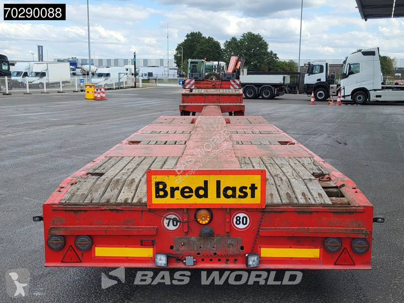 Semitrailer Kässbohrer LB3E Wheel Recess...