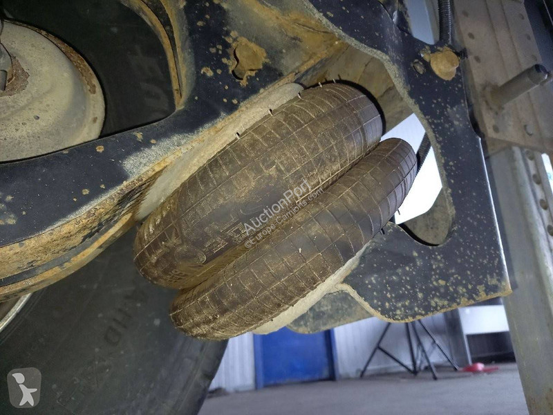 Semitrailer  Kipper Stahlrundmulde