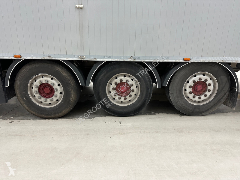 نصف مقطورة Benalu Walking Floor 92 cub