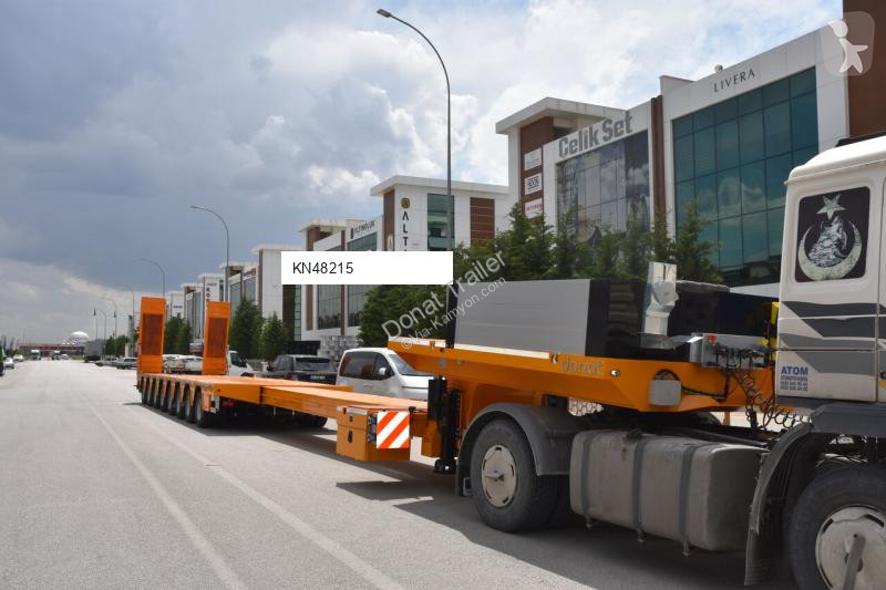 Donat 8 axle Heavy Duty lowbed with hydraulic...