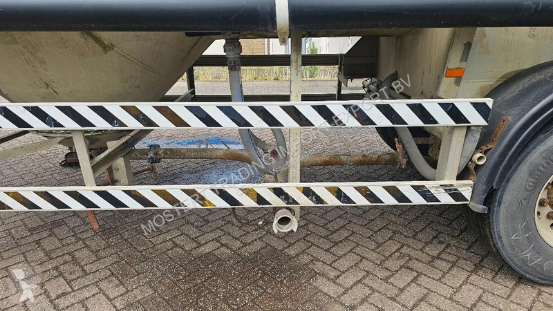 Semitrailer Spitzer Eurovrac Silo 43m3 Spitzer...
